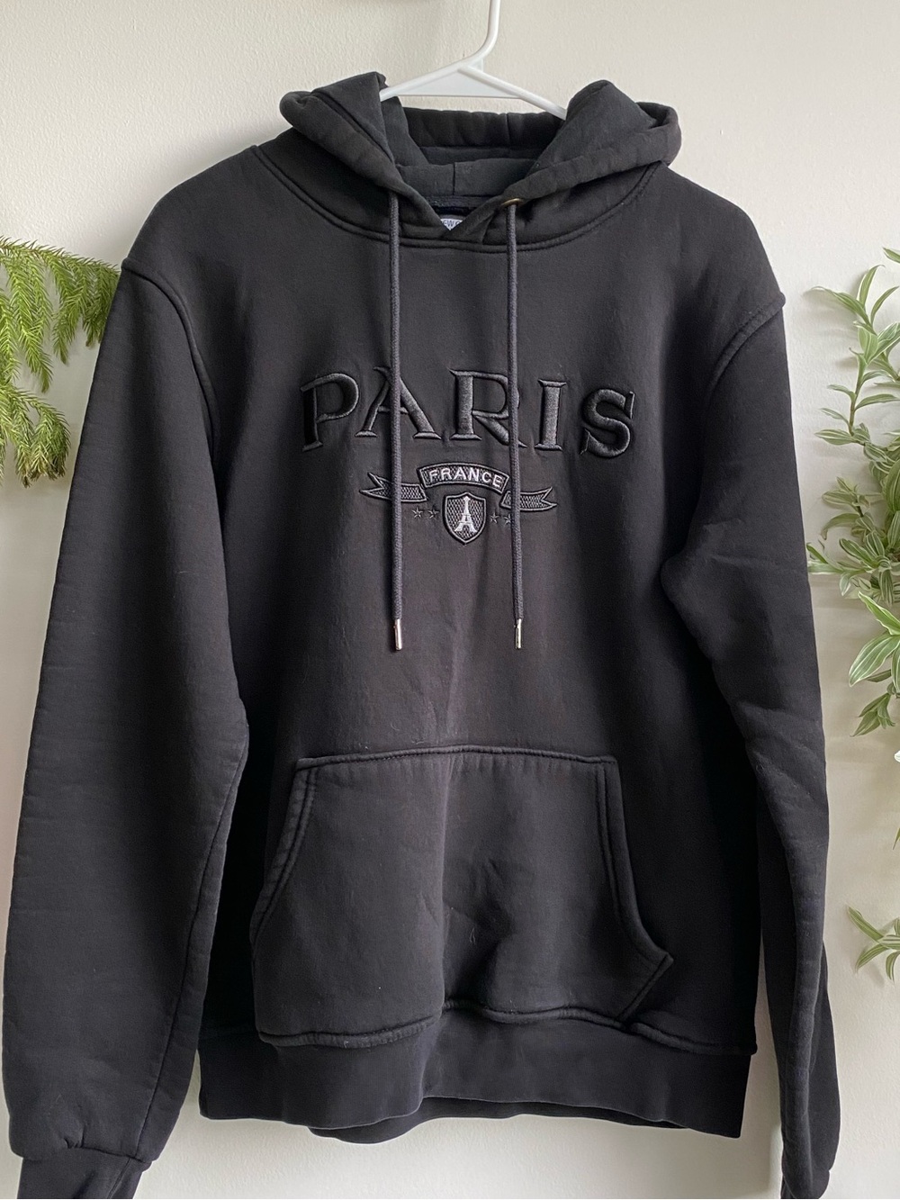 🖤 Paris Embroidered Black Hoodie Sweatshirt Sweater Cozy Warm France Eiffel Fall